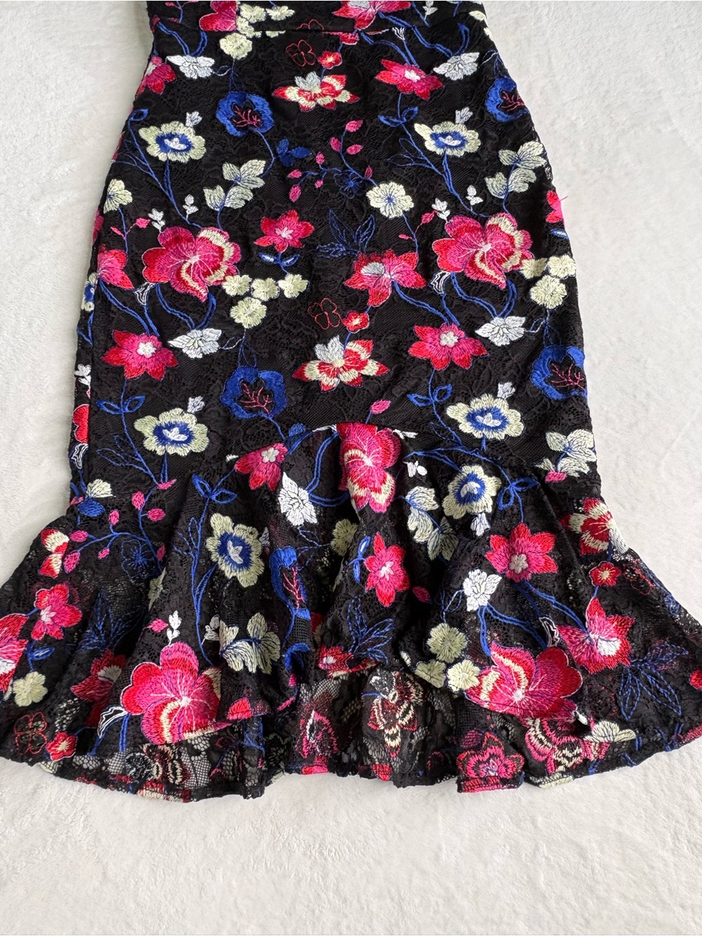 GUESS Floral Embroidered Lace Bustier Midi Dress NWOT 10 - Picture 6 of 16
